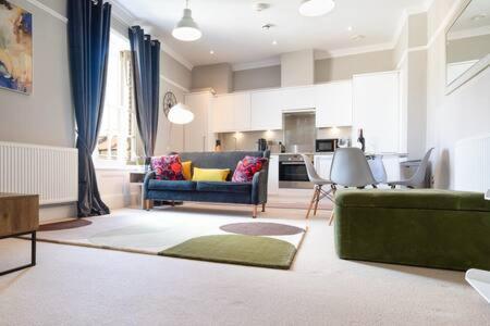 Central, Stunning 2 Bed Apartment With Parking! Cambridge  Exterior foto